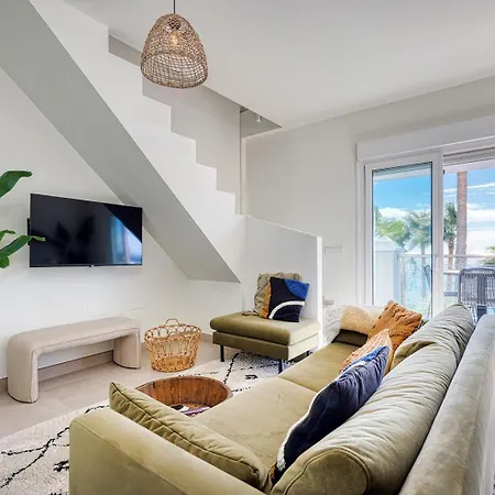 Apartment Dalia - Gerenoveerd Direct Aan Zee *