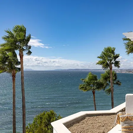 Dalia - Gerenoveerd Direct Aan Zee Estepona