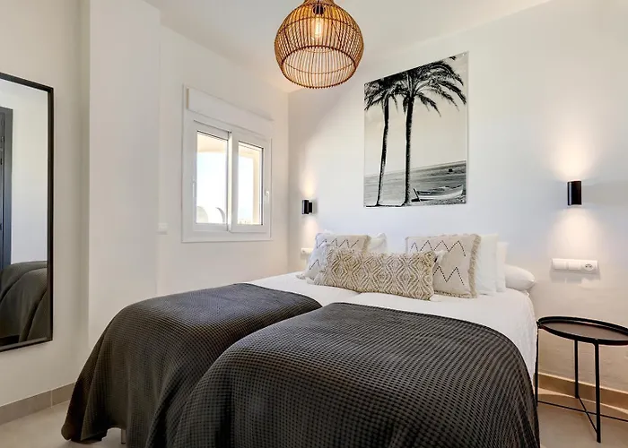 Penthouse Dalia - Roof Terrace With Plunge Pool Estepona