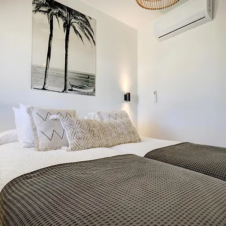 דירה Penthouse Dalia - Roof Terrace With Plunge Pool אסטפונה